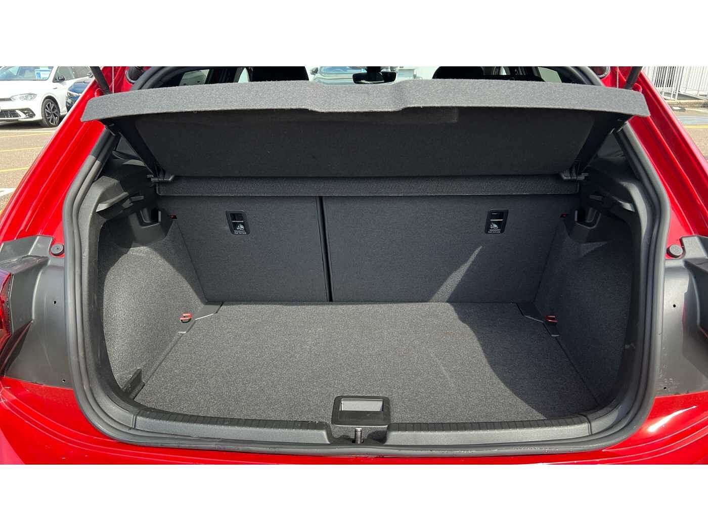 Volkswagen Polo R-Line 1.0 TSI 95PS 7-speed DSG 5 Door