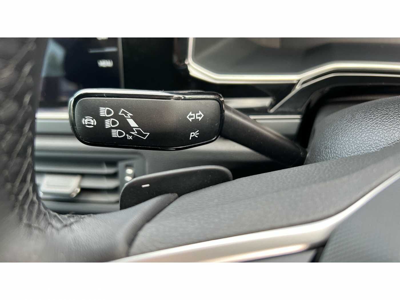 Volkswagen Polo R-Line 1.0 TSI 95PS 7-speed DSG 5 Door