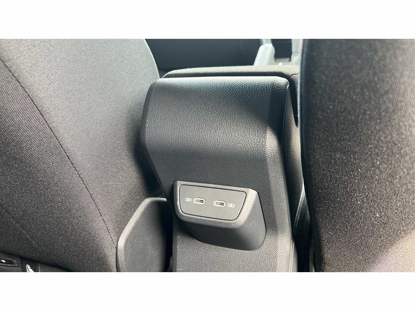 Volkswagen Polo R-Line 1.0 TSI 95PS 7-speed DSG 5 Door