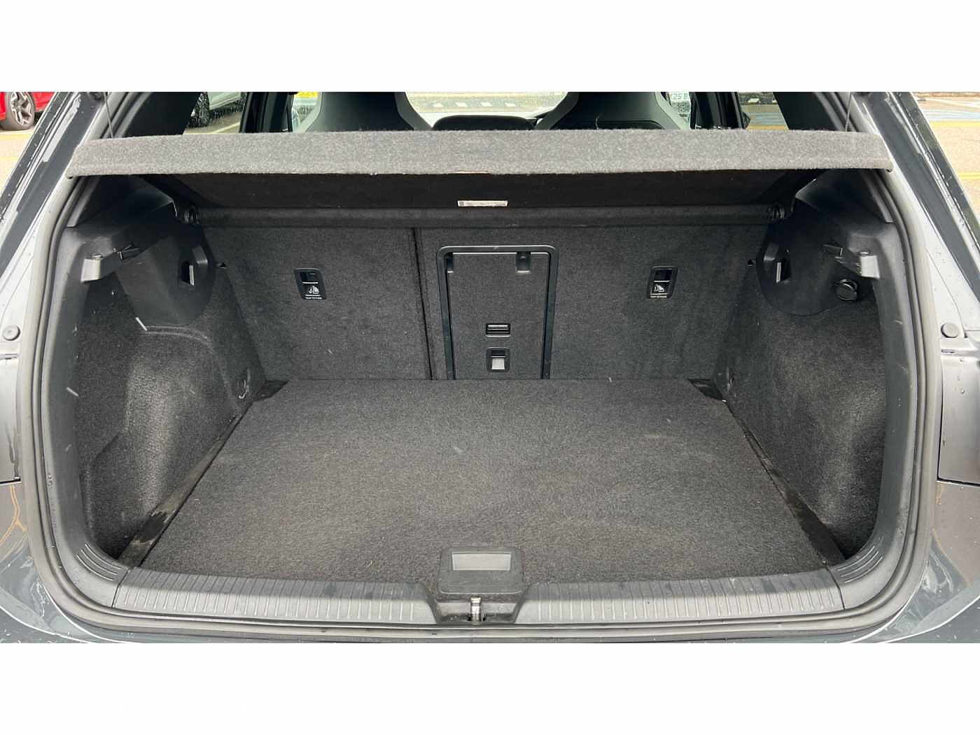 Volkswagen Golf 1.5 TSI 150 R-Line 5dr