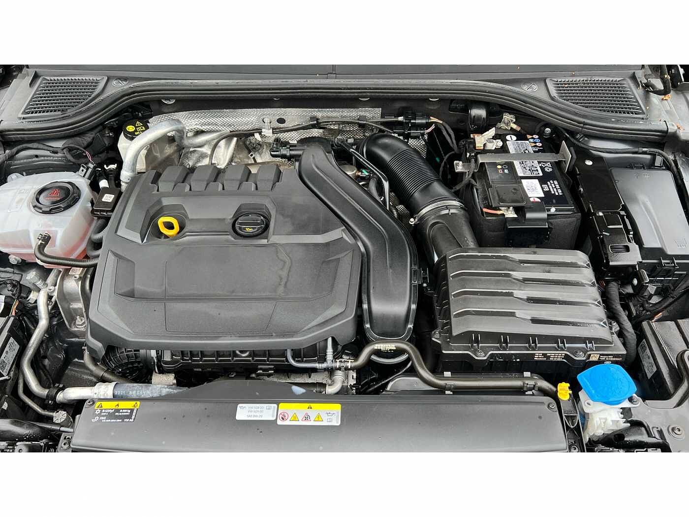 Volkswagen Golf 1.5 TSI 150 R-Line 5dr