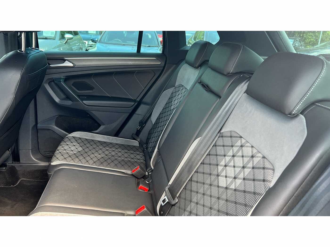 Volkswagen Tiguan 1.5 TSI (150ps) R-Line EVO DSG